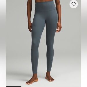 NWT Lululemon Align High Rise with pockets 28”